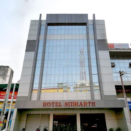 Oyo 9757 Hotel Siddharth Jabalpur Bagian luar foto