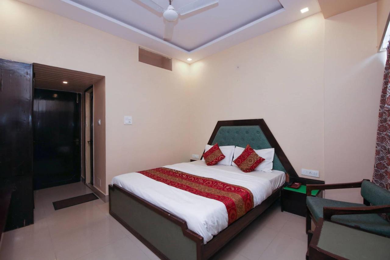 Oyo 9757 Hotel Siddharth Jabalpur Bagian luar foto